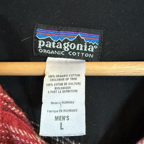 Patagonia 100% Organic Cotton Red and White Plaid Flannel Large - Picture 8 of 8